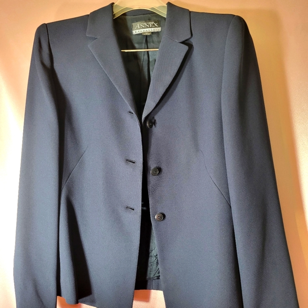 Casual Corner Annex Essentials Dark Blue Blazer